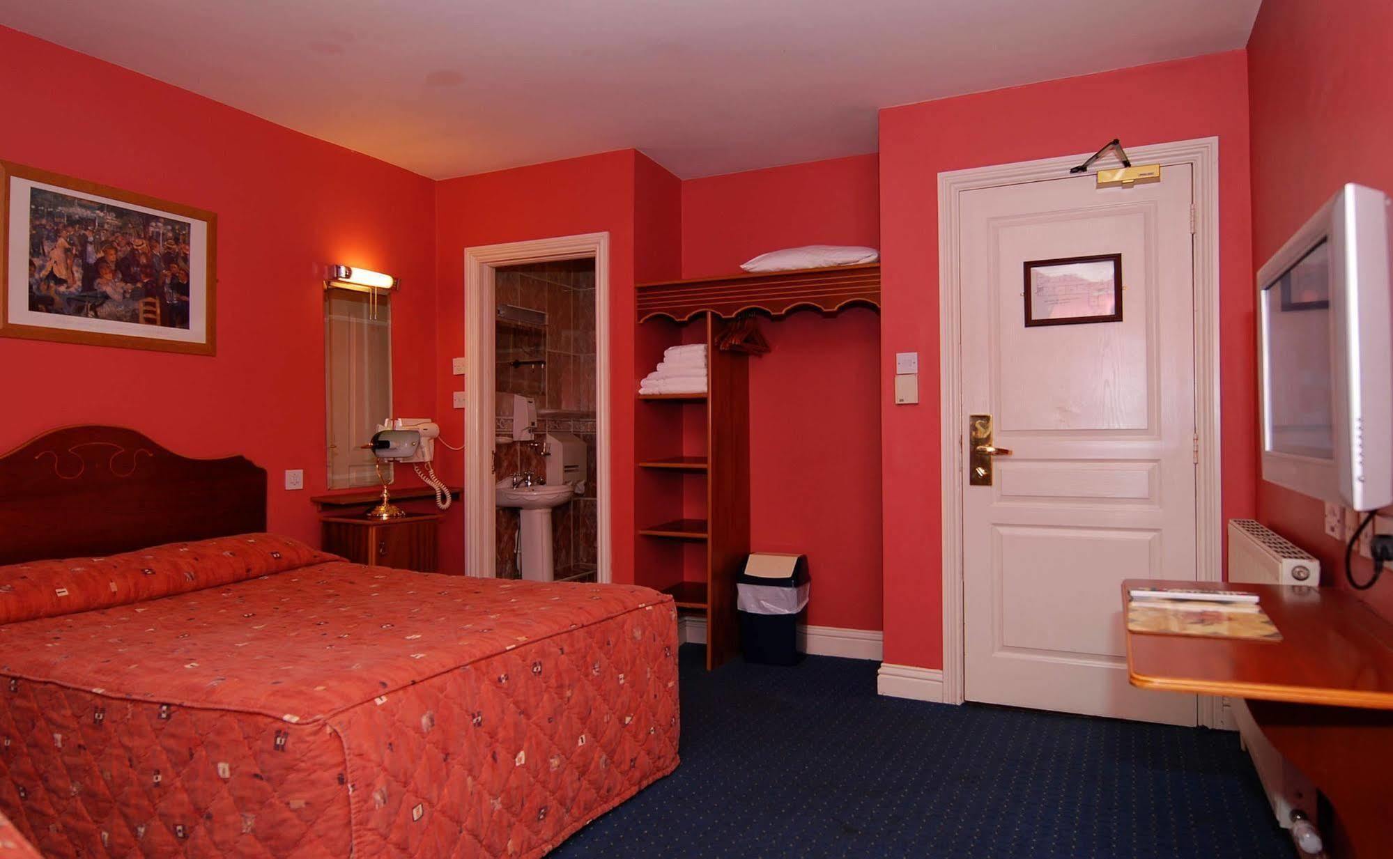 Pensión Palmerstown 3*